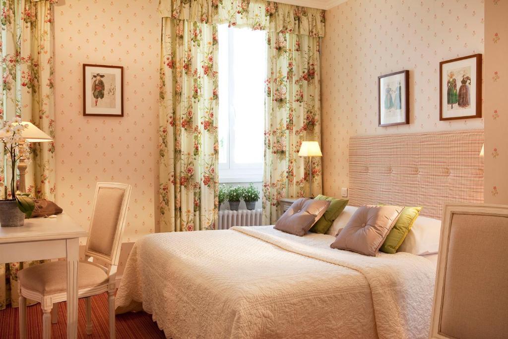 Gradlon Hotel Quimper Room photo
