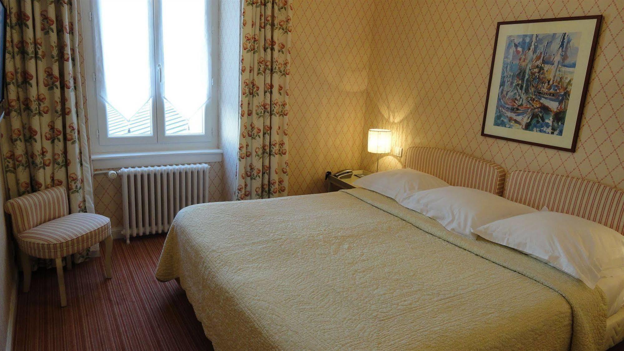 Gradlon Hotel Quimper Exterior photo