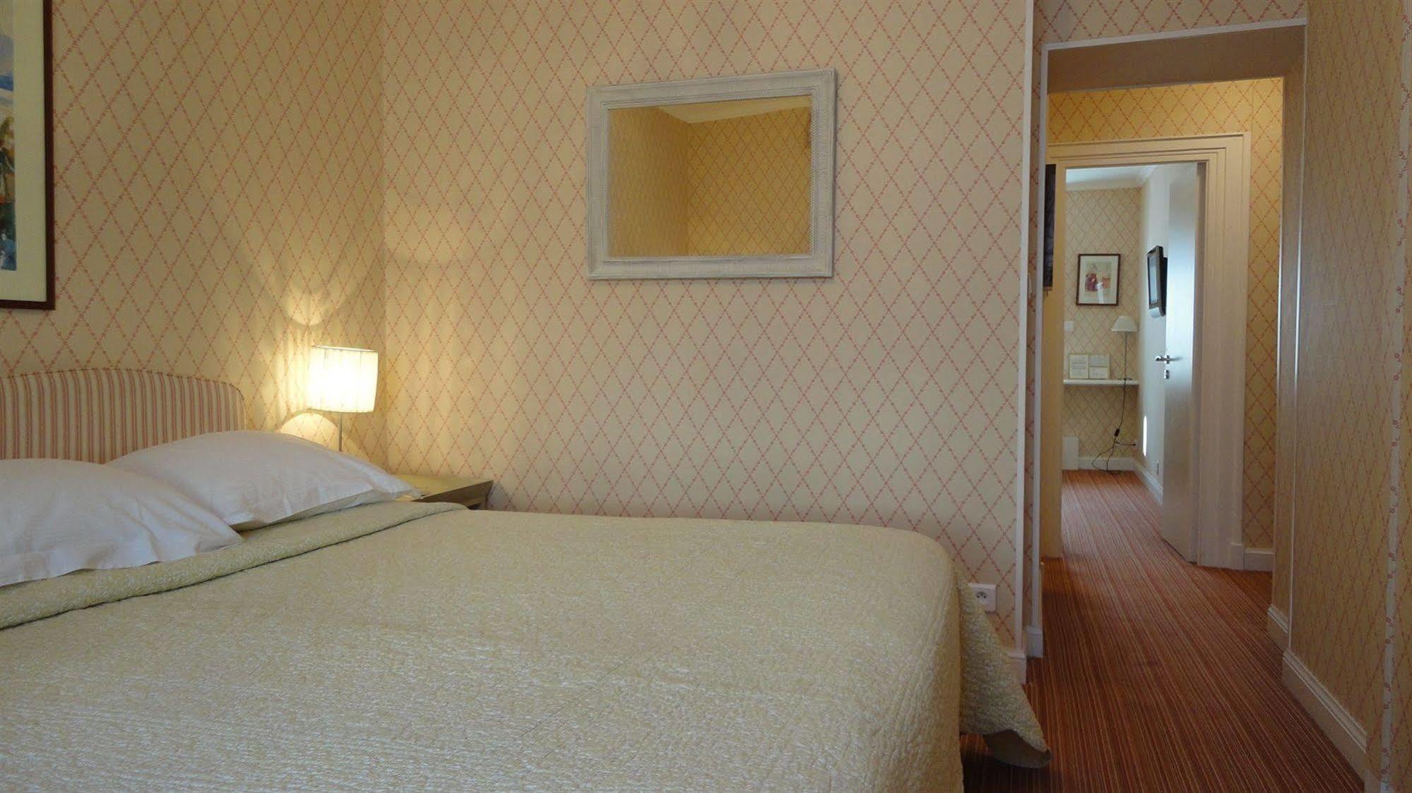Gradlon Hotel Quimper Exterior photo